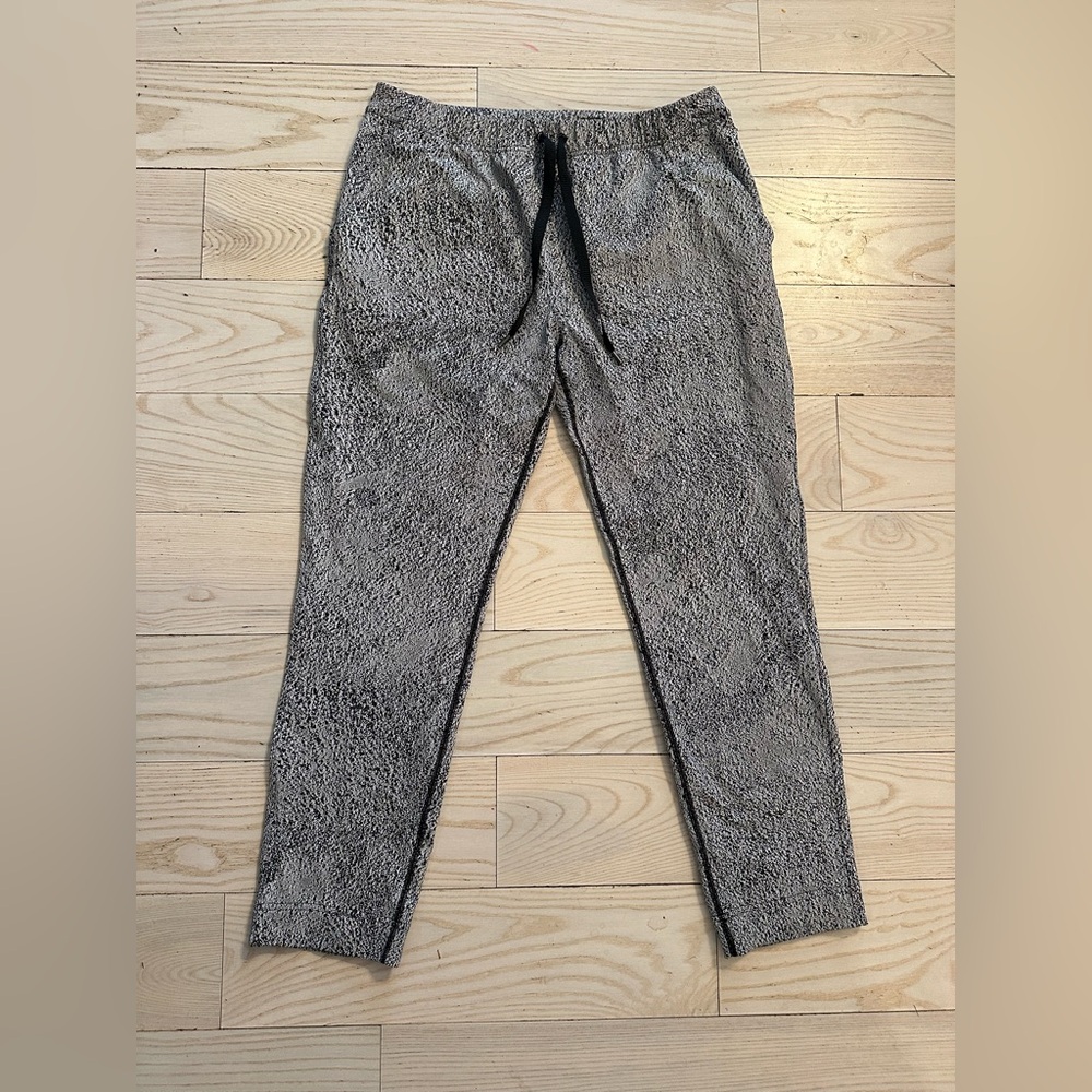 Lululemon Athletica Black and Gray Jogger Pants